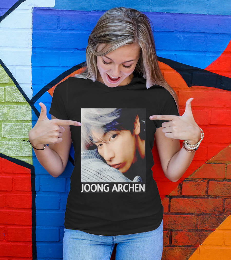 Joong Archen Thai Actor Close Up Pillow T-Shirt