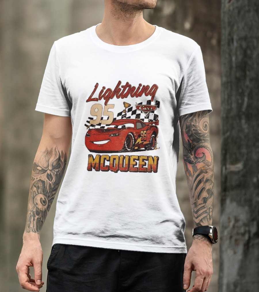 Lightning McQueen 95 Cars Trophy Checkered Flags Disney Pixar T-Shirt