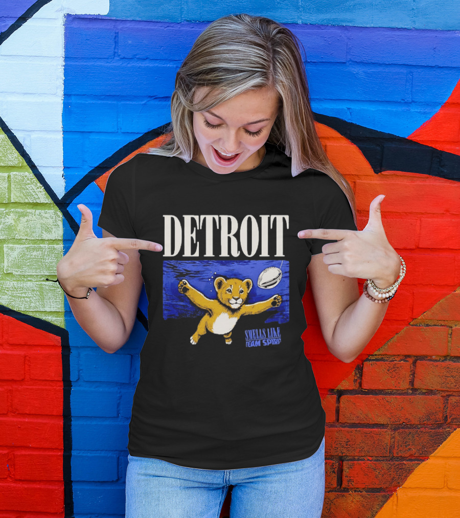 Detroit Lions Smells Like Team Spirit Nostalgic Blue Lion Cub Football T-Shirt