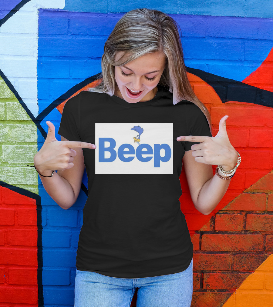 Looney Tunes Road Runner Beep Text Featuring Iconic Cartoon T-Shirt