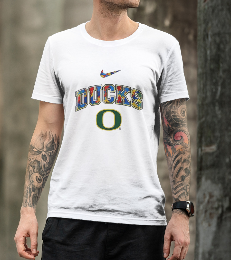 Oregon Ducks Autism Awareness Accept Understand Love Puzzle Nike T-Shirt