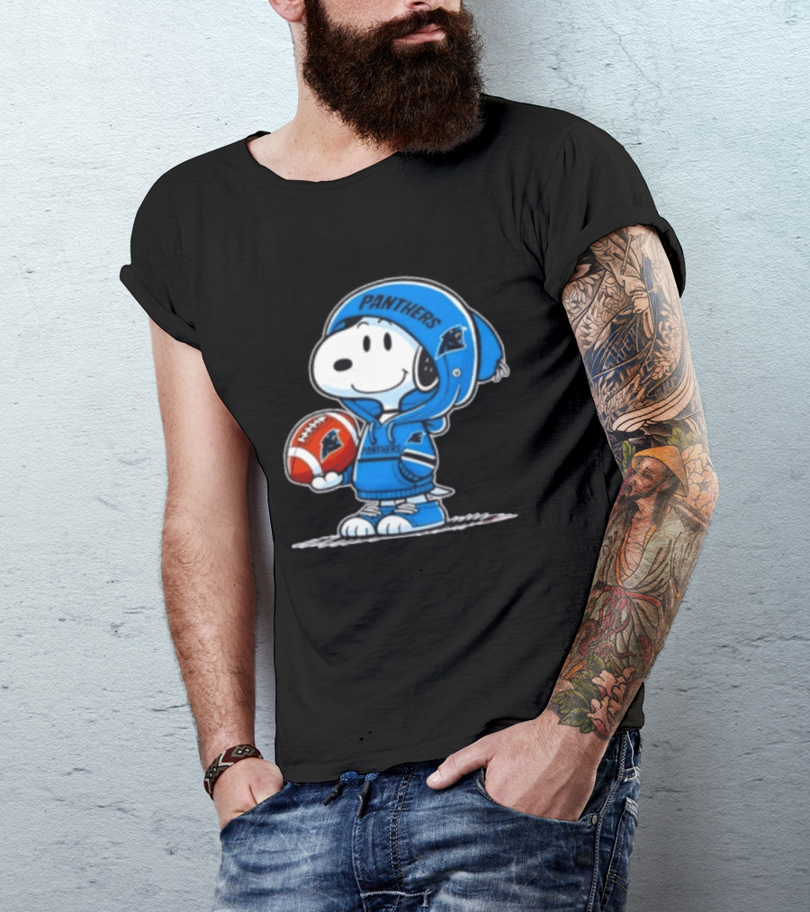Snoopy Carolina Panthers Fan Holding Football Peanuts T-Shirt