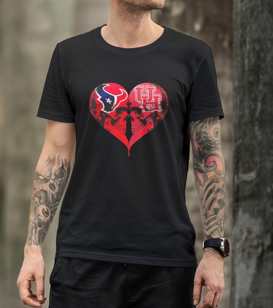 Houston Texans University Of Houston Cougars Heart Shaped Skulls Football Fans T-Shirt
