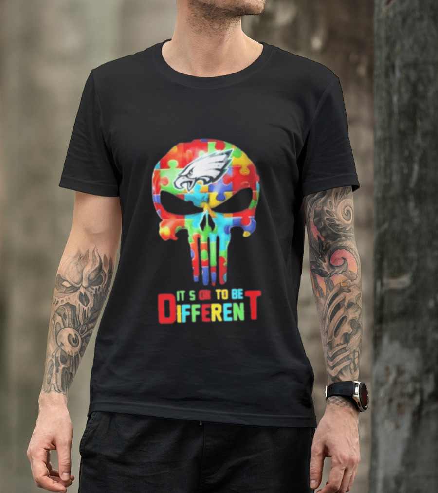 Philadelphia Eagles Skull Puzzle Autism Awareness It's Ok To Be Different T-Shirt