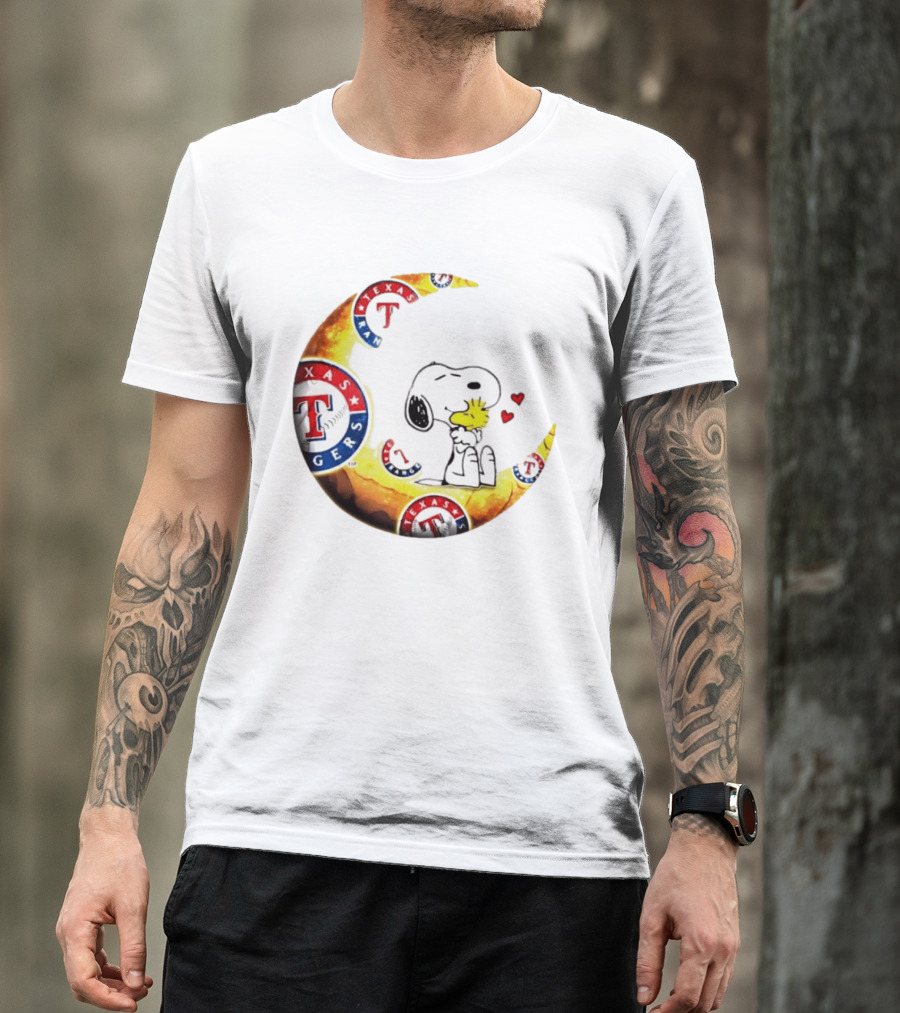 Snoopy Woodstock Texas Rangers Moon Baseball Fan Celebration T-Shirt