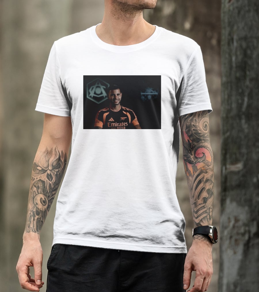 Emirates Fly Better Arsenal Move Ambitions Guimarães SOPHIA T-Shirt