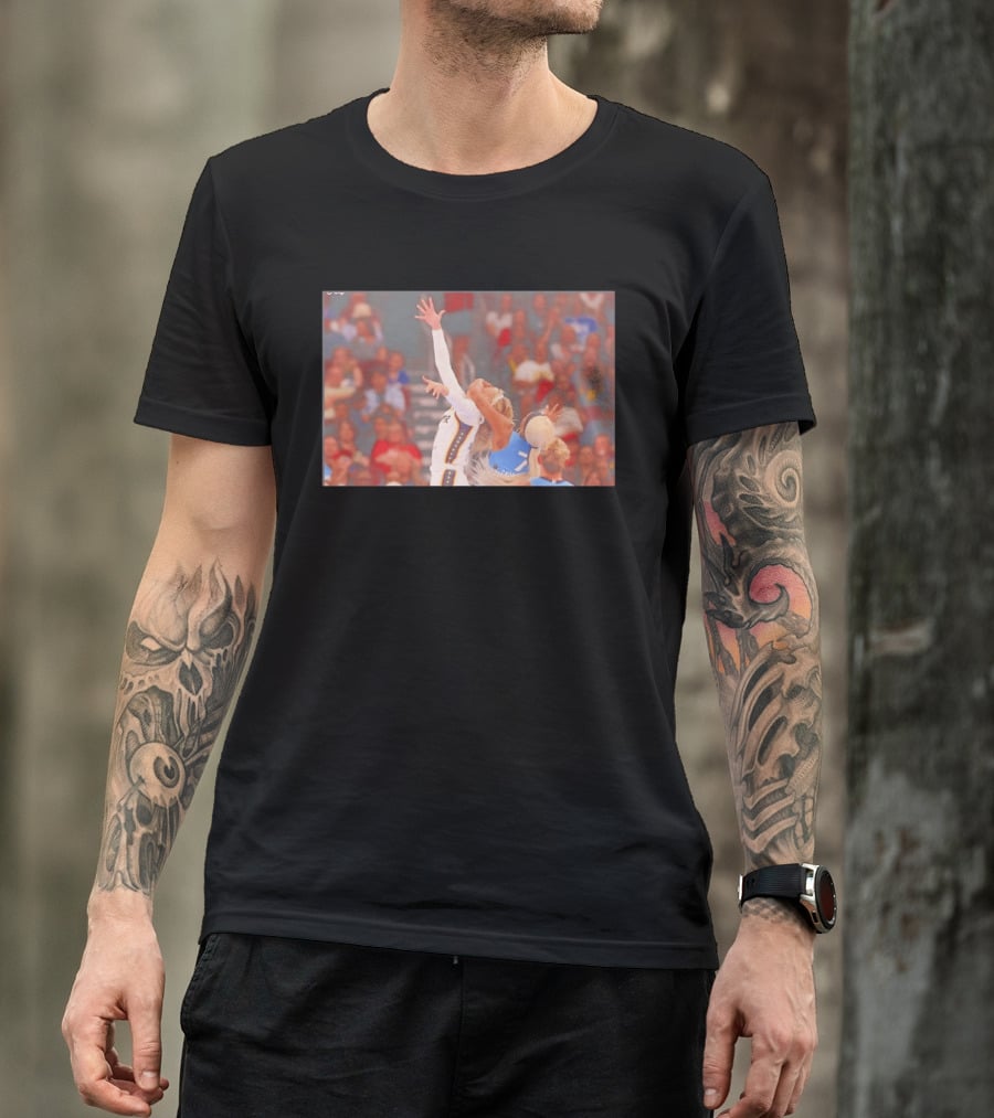 Chennedy Carter 7 Intense Matchup Chicago Sky Vs Indiana Fever Basketball Action T-Shirt