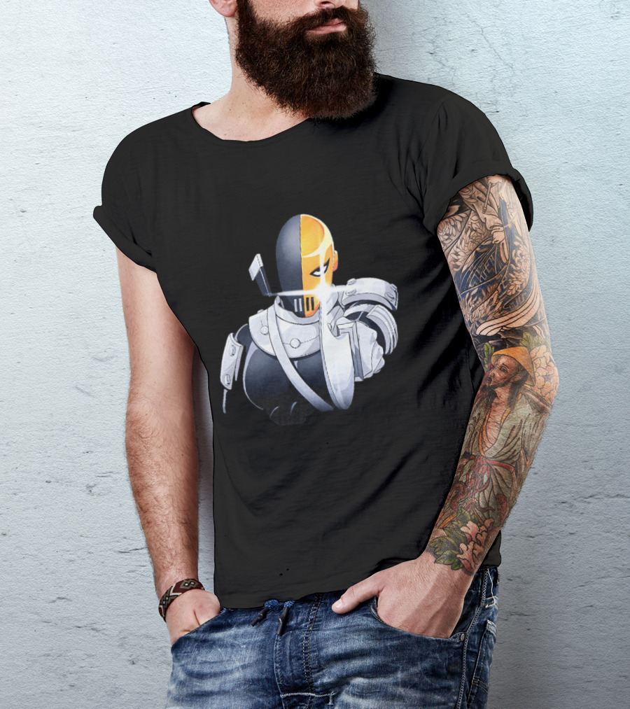 Deathstroke DC Comics Armor Sword Wielding T-Shirt