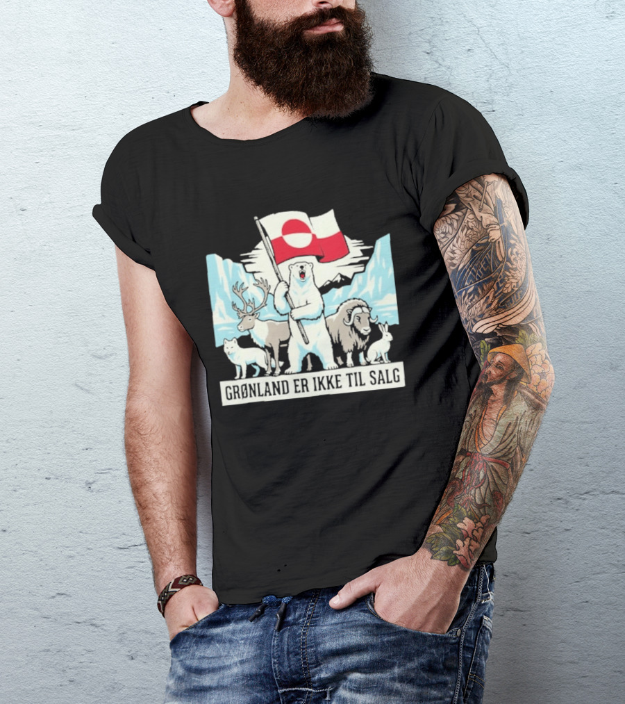 Grønland Er Ikke Til Salg Polar Bear Flag Reindeer Musk Ox Arctic Wildlife T-Shirt