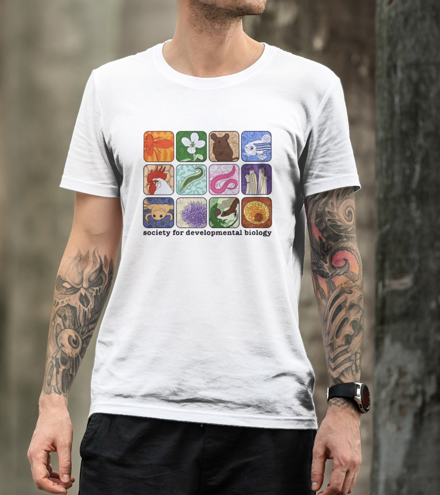 Society For Developmental Biology Model Organisms Collage Fly Plant Mouse Fish Chicken Worm Frog Plant Embryo Egg Cell T-Shirt