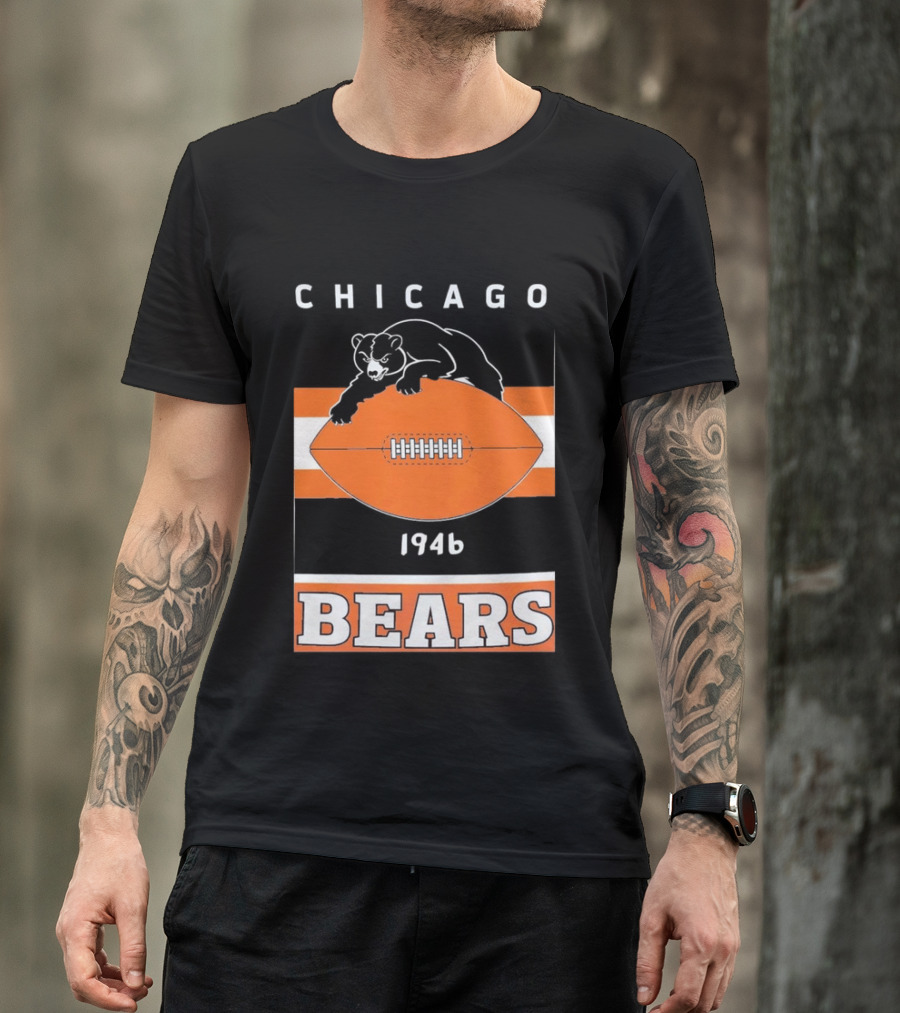 Chicago Bears 1946 Football Vintage Team History T-Shirt