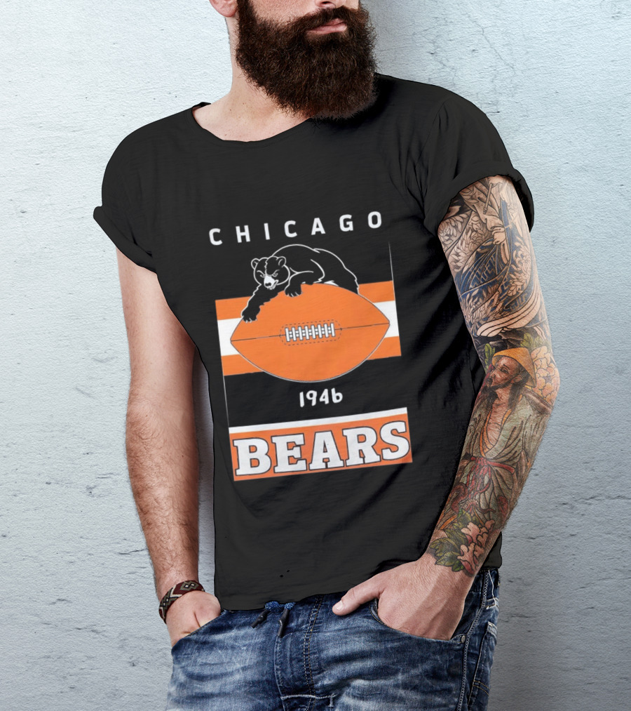 Chicago Bears 1946 Football Vintage Team History T-Shirt