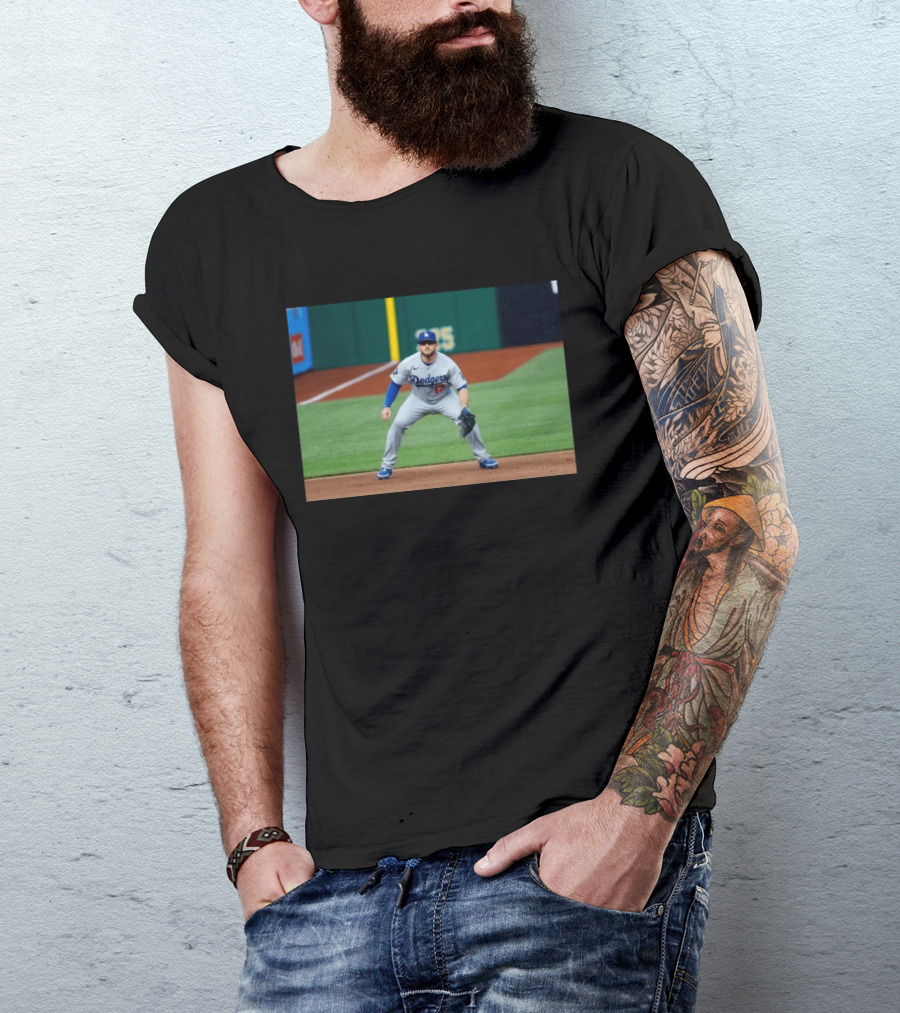 Los Angeles Dodgers Max Muncy Jersey Number 13 Third Baseman Action Shot T-Shirt