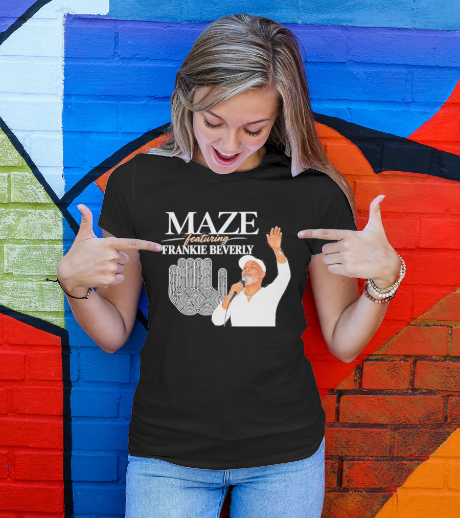 Maze Featuring Frankie Beverly White Outfit Microphone Performance Iconic Image T-Shirt