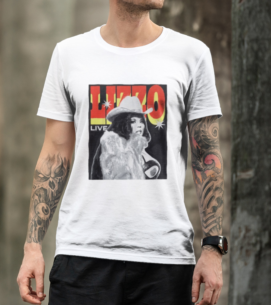 Lizzo Live Houston Mar 06 Texan Style Fur Coat Hat T-Shirt