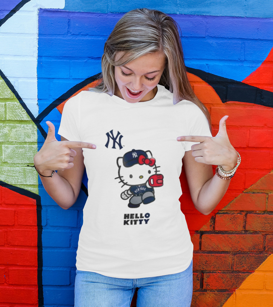 New York Yankees Hello Kitty Baseball Catcher Outfit T-Shirt