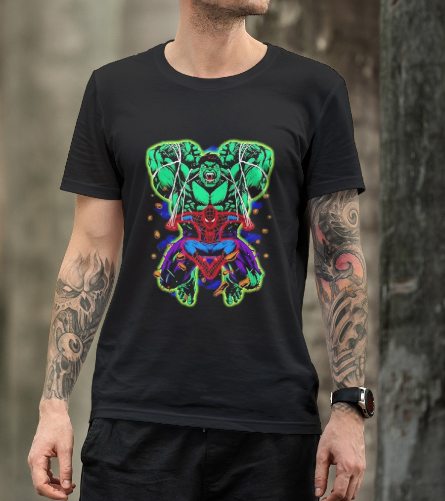 The Incredible Hulk And Spider Man Marvel Superheroes Comic Action Scene T-Shirt