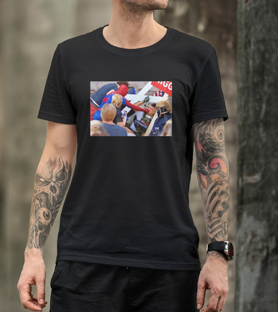 Spider Man Confrontation With Agent Superhero T-Shirt