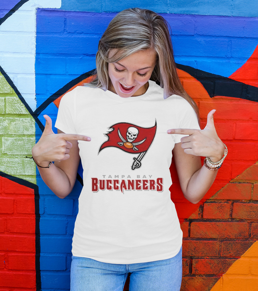 Tampa Bay Buccaneers Season Opener Skull Flag T-Shirt
