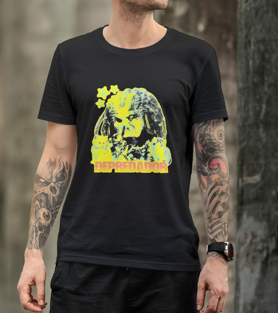 Depredador Predator Sci Fi With Kittens And Stars T-Shirt