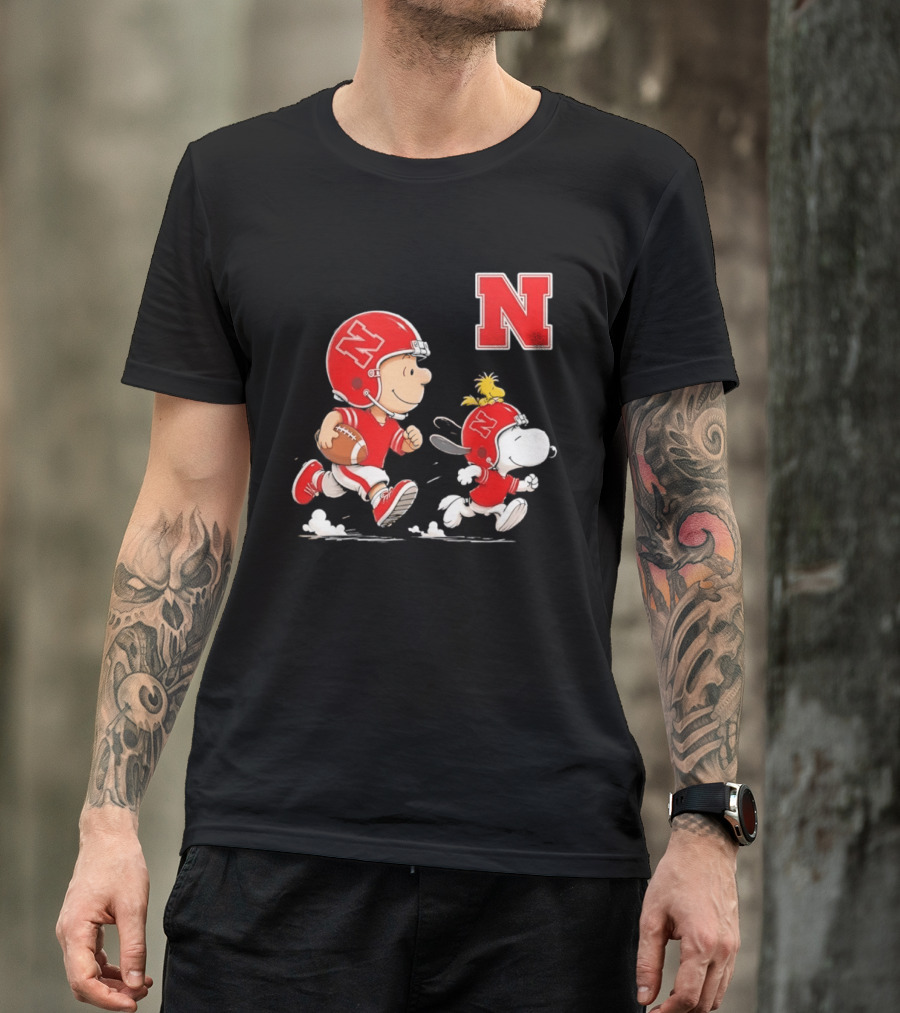 Charlie Brown Woodstock Snoopy Nebraska Cornhuskers Football Helmets T-Shirt