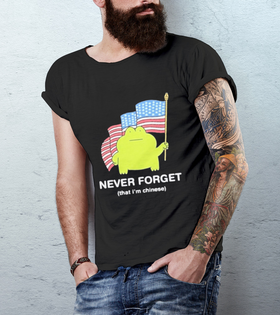 Frog Holding American Flags Never Forget That I'm Chinese T-Shirt