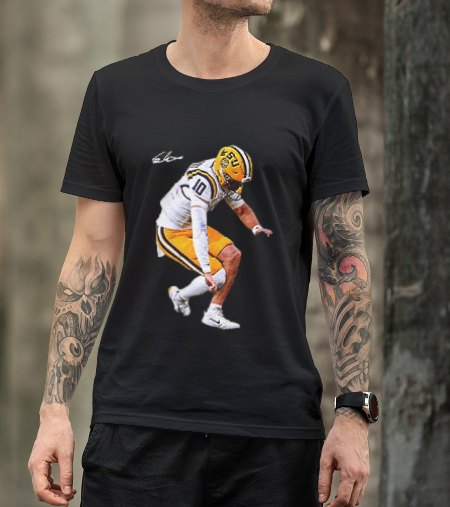 Garrett Nussmeier LSU Tigers Football Quarterback Action Play T-Shirt