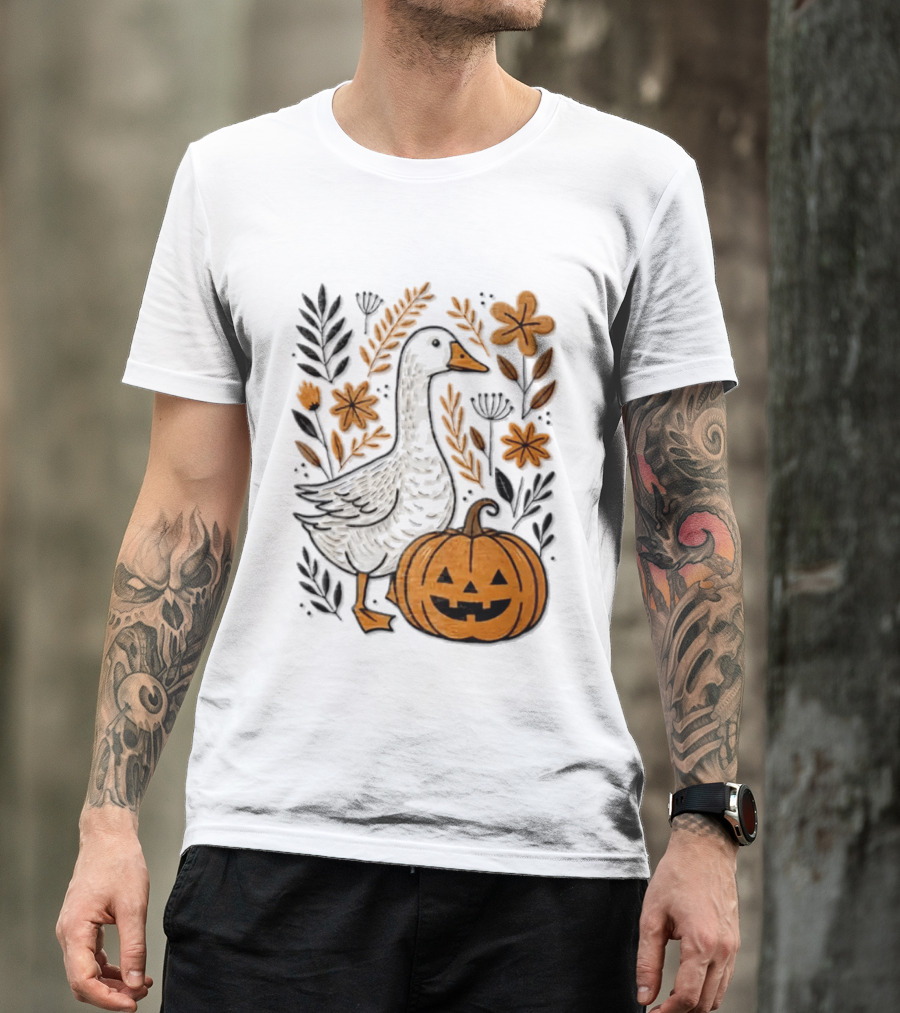 Goose With Jack O' Lantern Pumpkin Autumn Leaves And Flowers T-Shirt