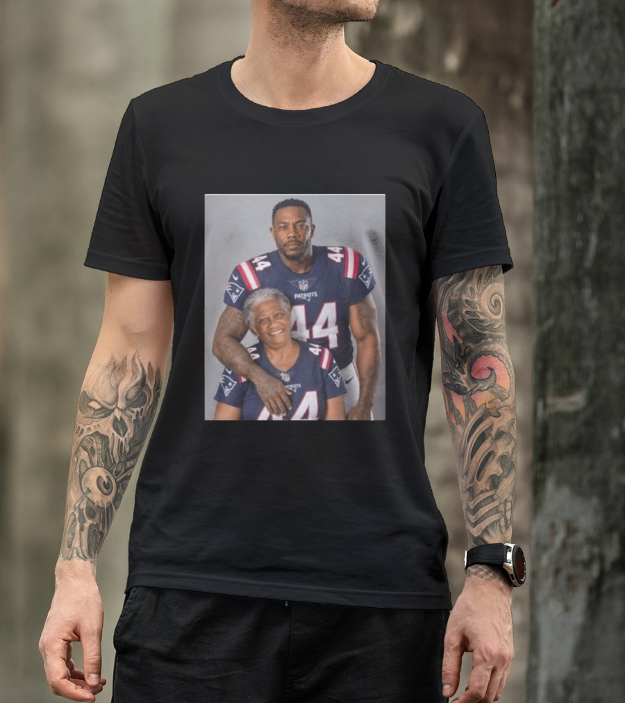 New England Patriots Jahlani Tavai 44 Mom Football Family Game Day 2026 T-Shirt