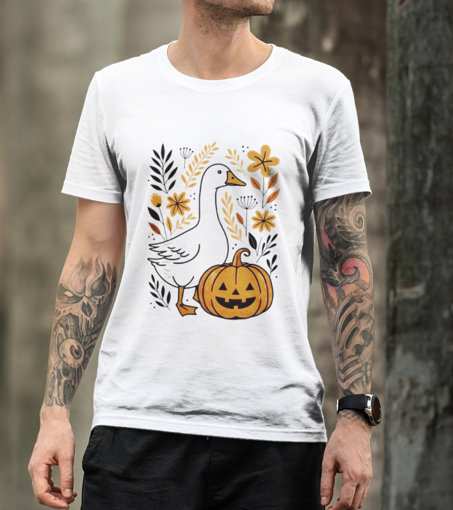 Pumpkin Jack O Lantern Goose Fall Farmhouse Floral Halloween T-Shirt
