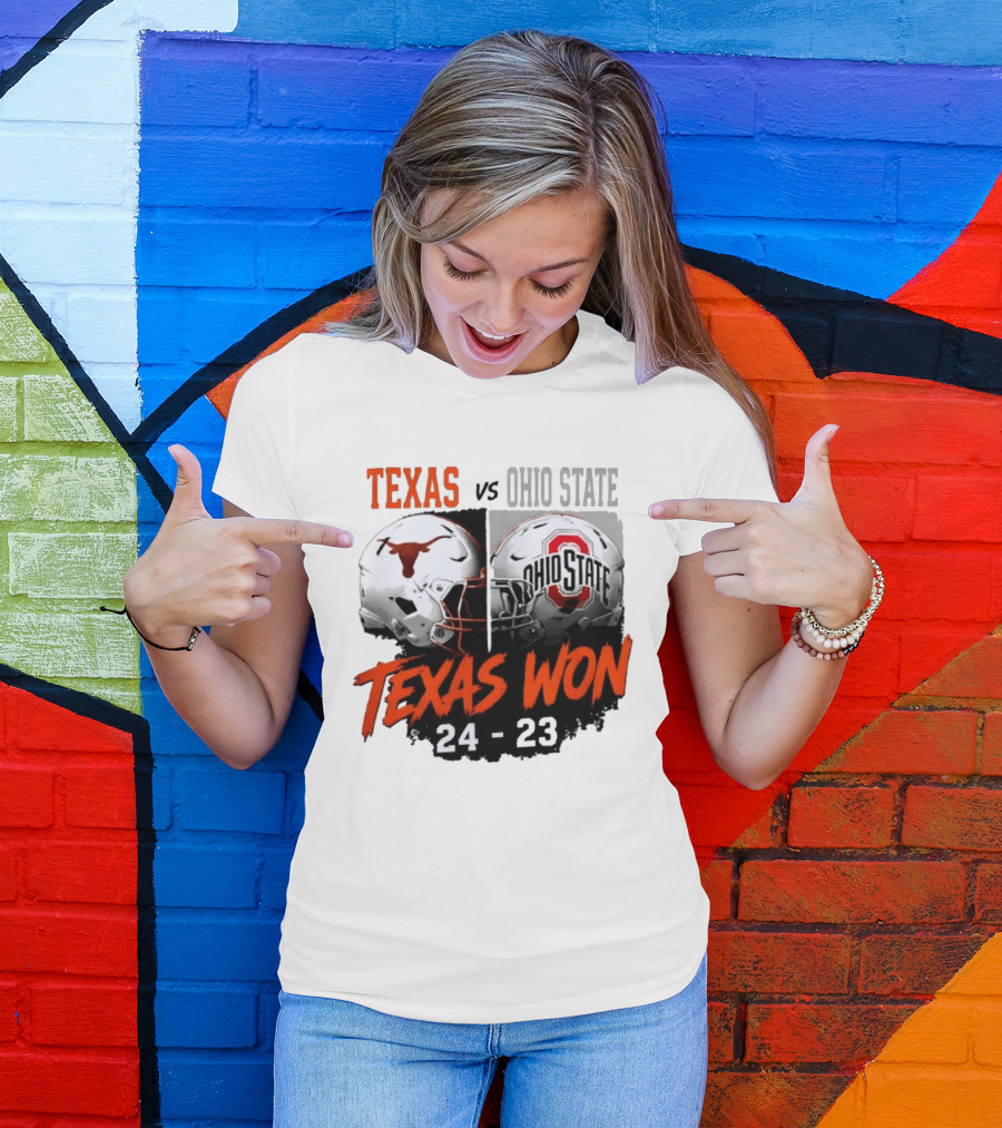 Texas Vs Ohio State 2026 Texas Won 24 23 Helmet Matchup T-Shirt