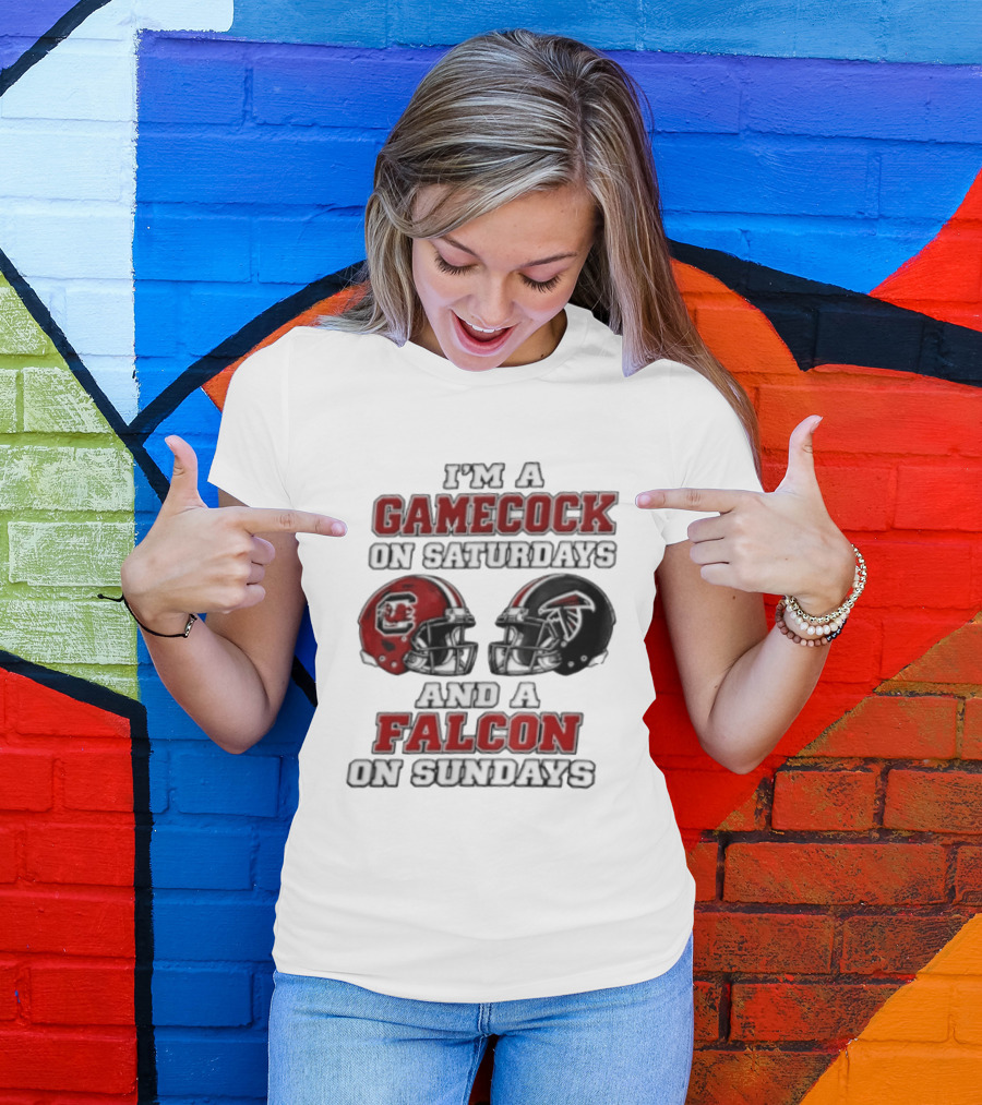 I'm A Gamecock On Saturdays And A Falcon On Sundays Helmet Football Fan شعار T-Shirt