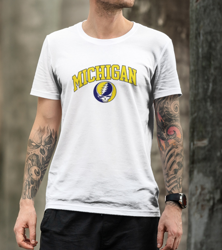 Michigan Wolverines Grateful Dead 2026 Collaboration Lightning Skull T-Shirt