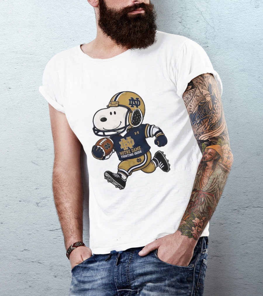 Snoopy Playing Football Notre Dame Fighting Irish ND Team Fan Gear T-Shirt
