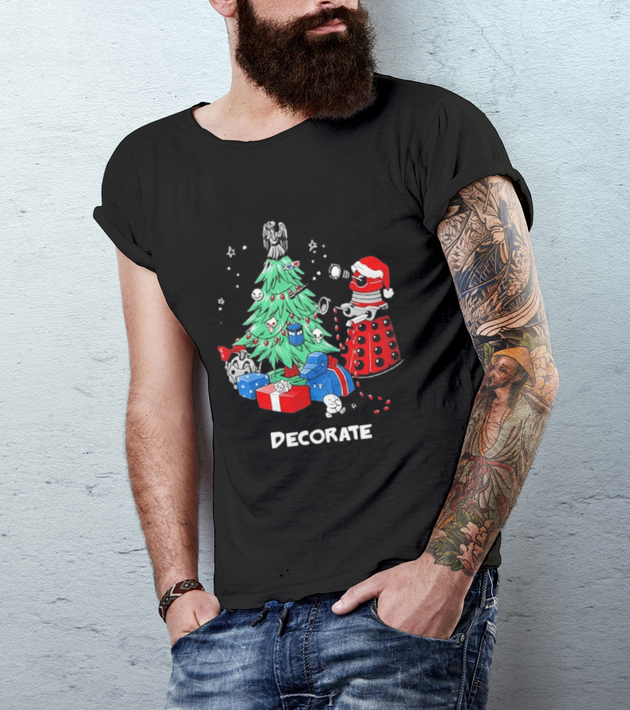 Doctor Who Dalek Christmas Tree Decorate Scene T-Shirt