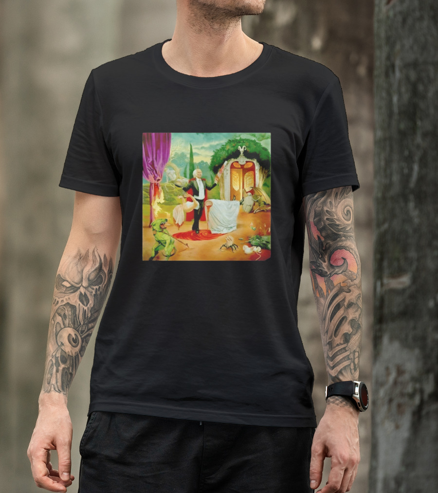 Surreal Magician Gothic Horror Sawing Woman In Half Fantasy Scene T-Shirt