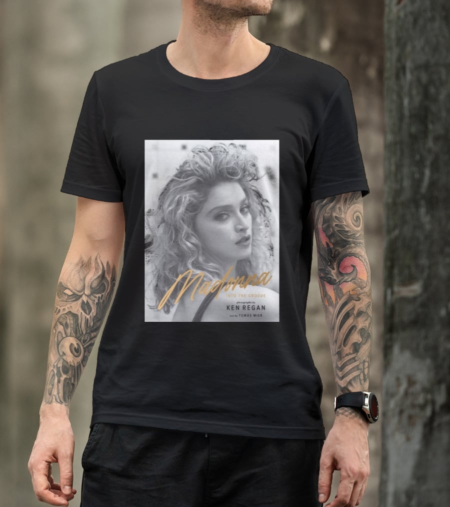 Madonna Into The Groove Photography By Ken Regan Text By Tomás Mier T-Shirt