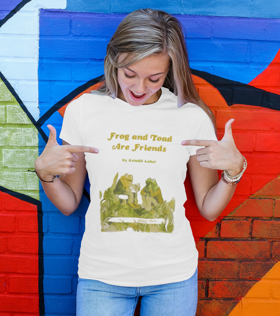 Frog And Toad Are Friends By Arnold Lobel Book Cover T-Shirt
