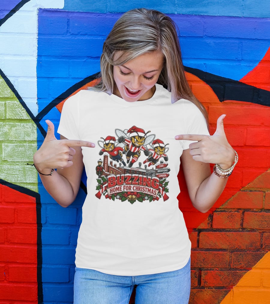 Buzzing Home For Christmas Bees TW8 Brentford London T-Shirt