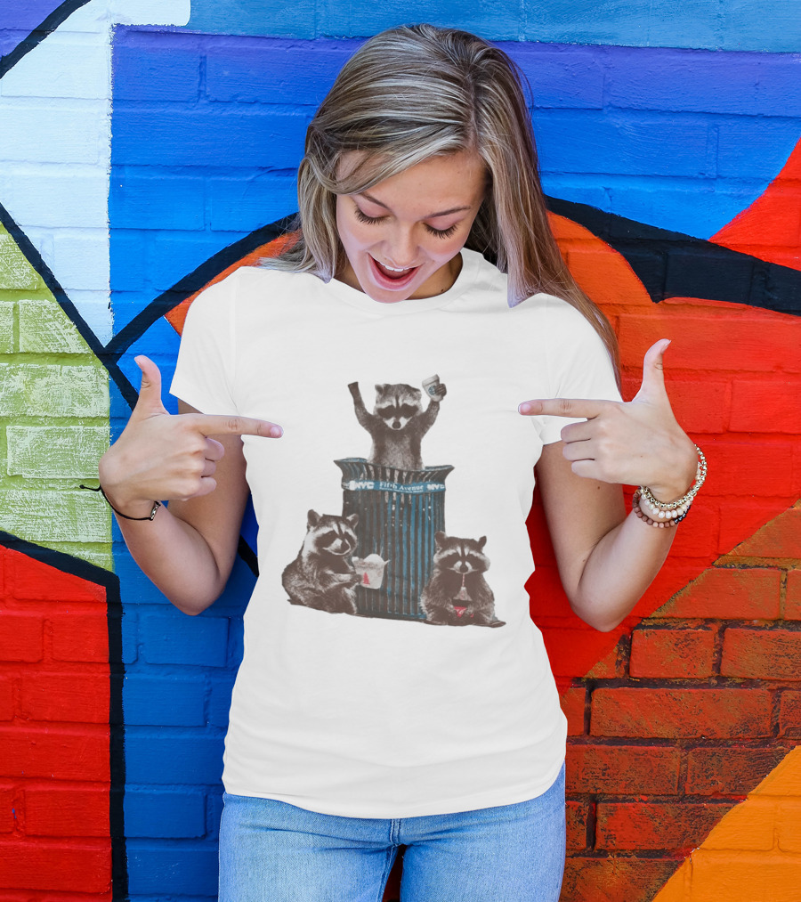 NYC Fifth Avenue Raccoons In Trash Can Pizza Coffee T-Shirt