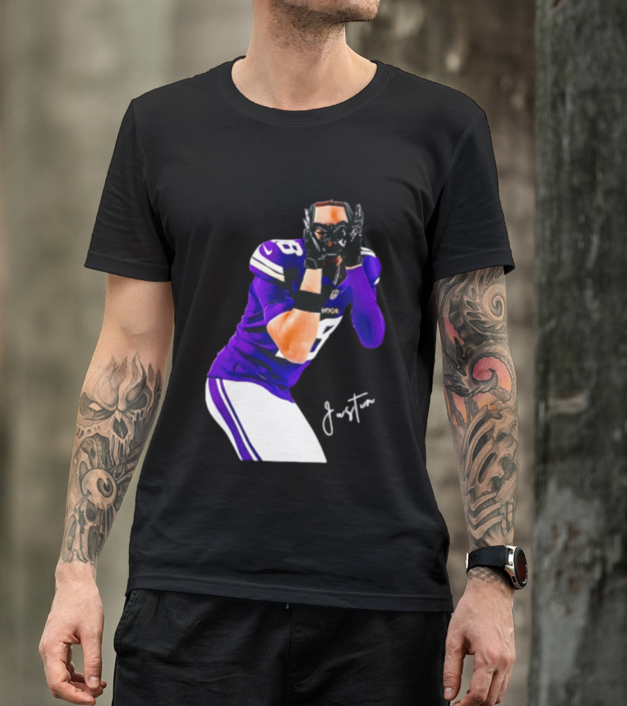 Justin Jefferson Signature Minnesota Vikings Football Player Pose T-Shirt