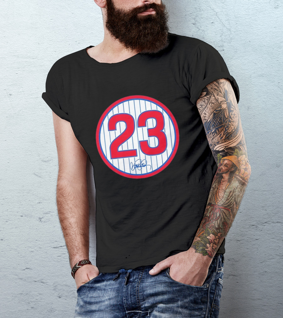 Chicago Cubs Ryne Sandberg Number 23 Signature Circle T-Shirt