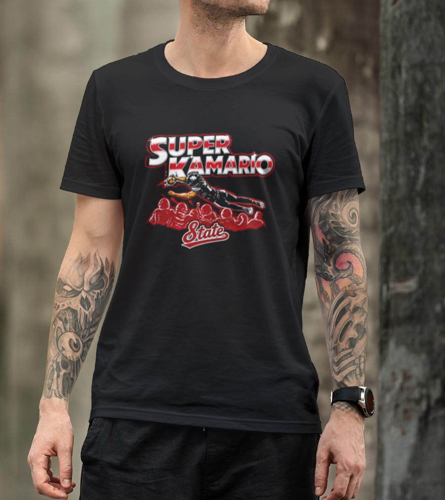 Super Kamario State Football Player Diving Catch Crowd T-Shirt