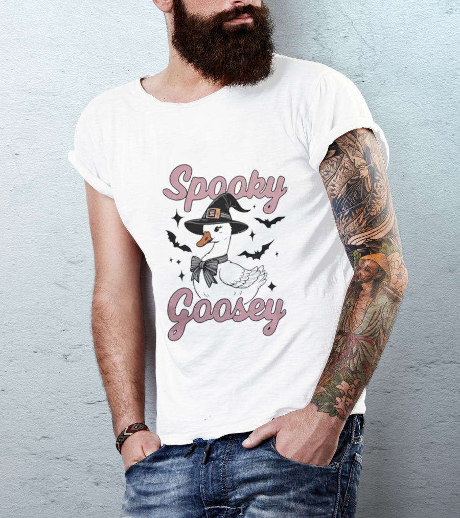 Spooky Goosey Halloween Witch Goose Bats Stars T-Shirt