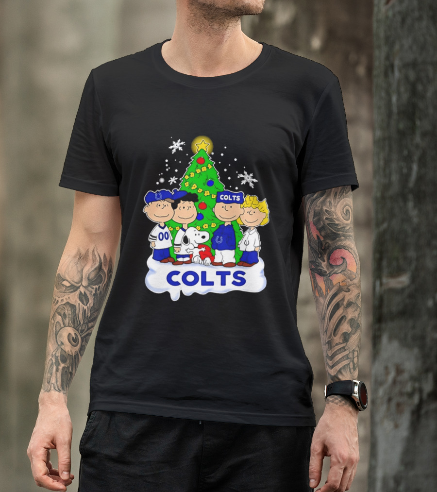 Peanuts Characters Indianapolis Colts Christmas Tree Snoopy Woodstock Snowflakes T-Shirt