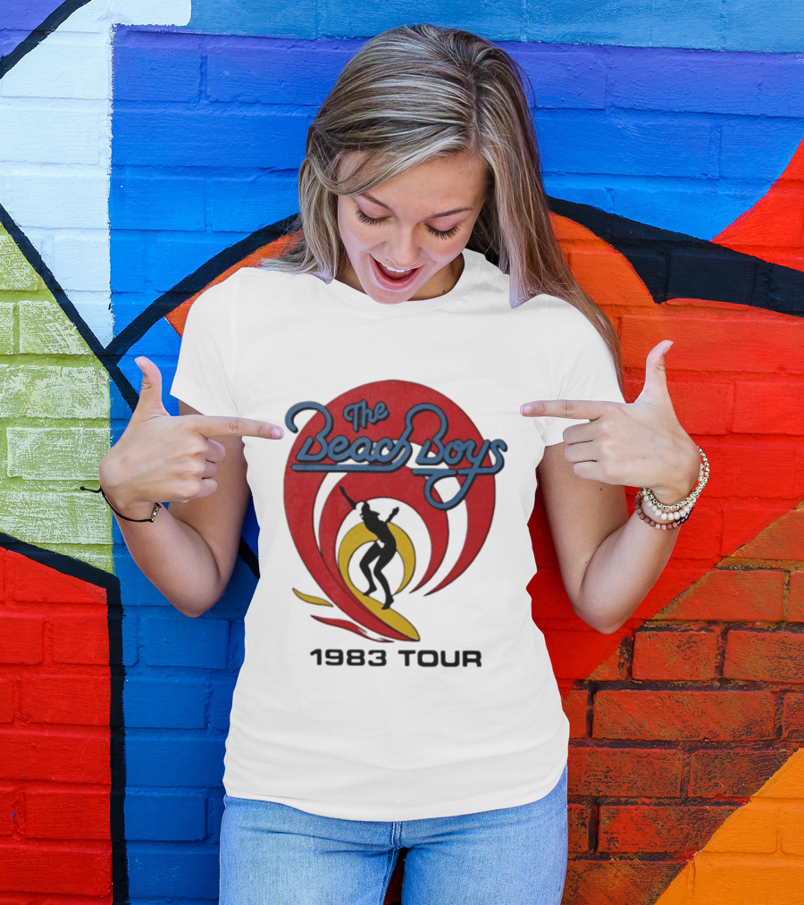The Beach Boys 1983 Tour Vintage Surf Iconic Music Event T-Shirt