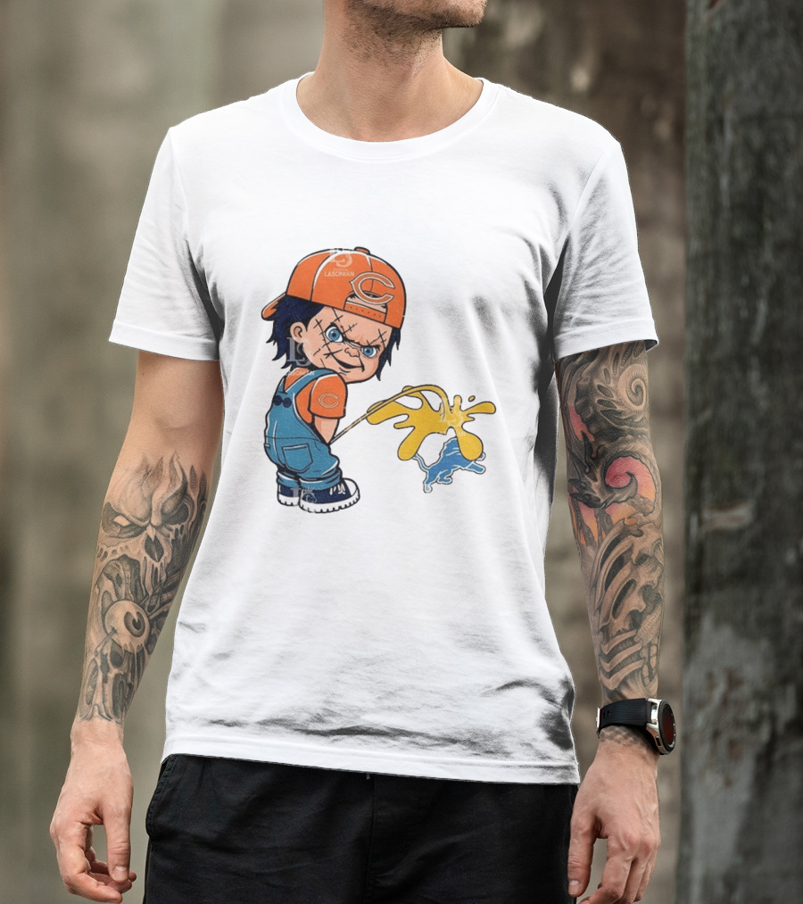 Chicago Bears Chucky Piss On Detroit Lions Rivalry Meme T-Shirt