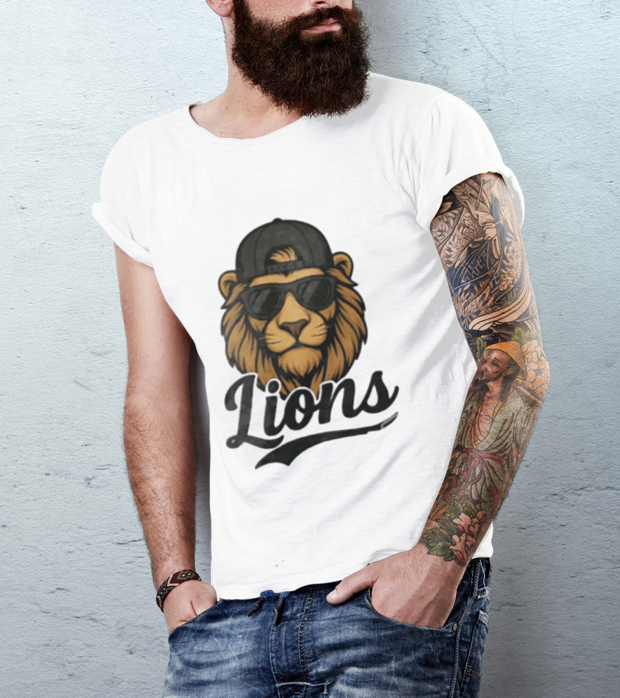 Detroit Lions Cool Lion Wearing Shades And Cap T-Shirt