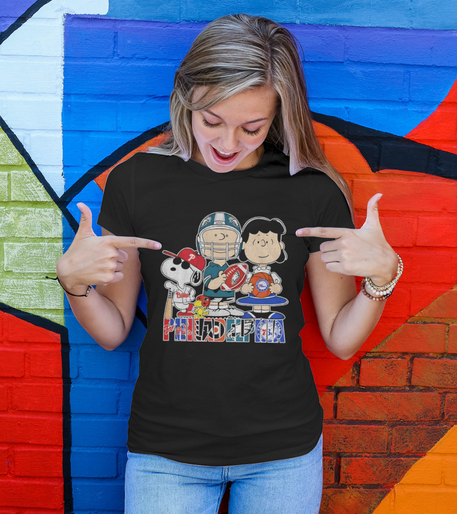 Peanuts Philadelphia Phillies Eagles 76ers Sports Characters T-Shirt