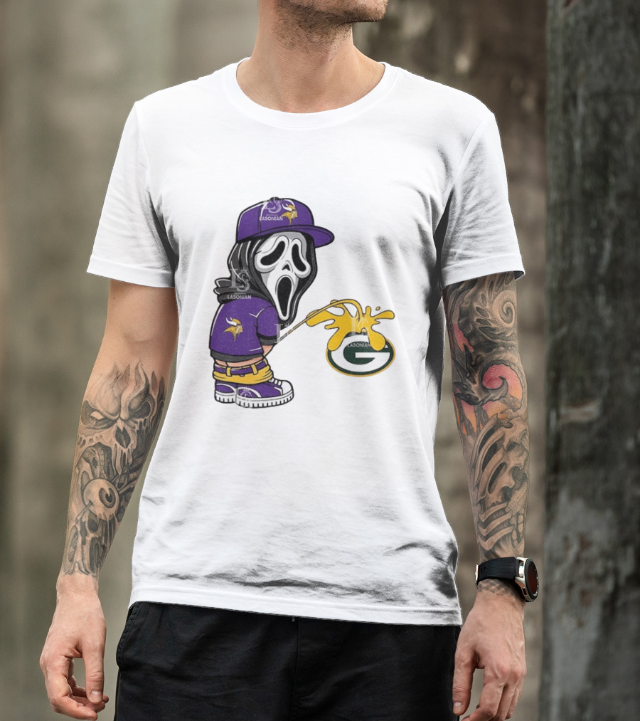 Minnesota Vikings Ghostface Piss On Green Bay Packers T-Shirt